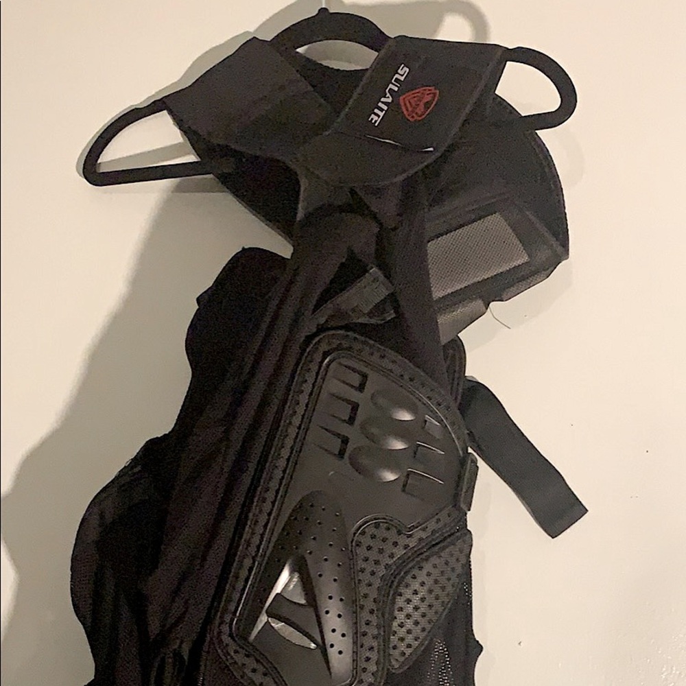 SULAITE  motoclycle full armor .